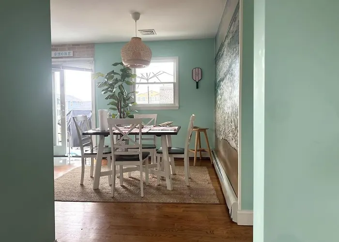 Bright Lavallette 4Br Private Yard Walk To Beach